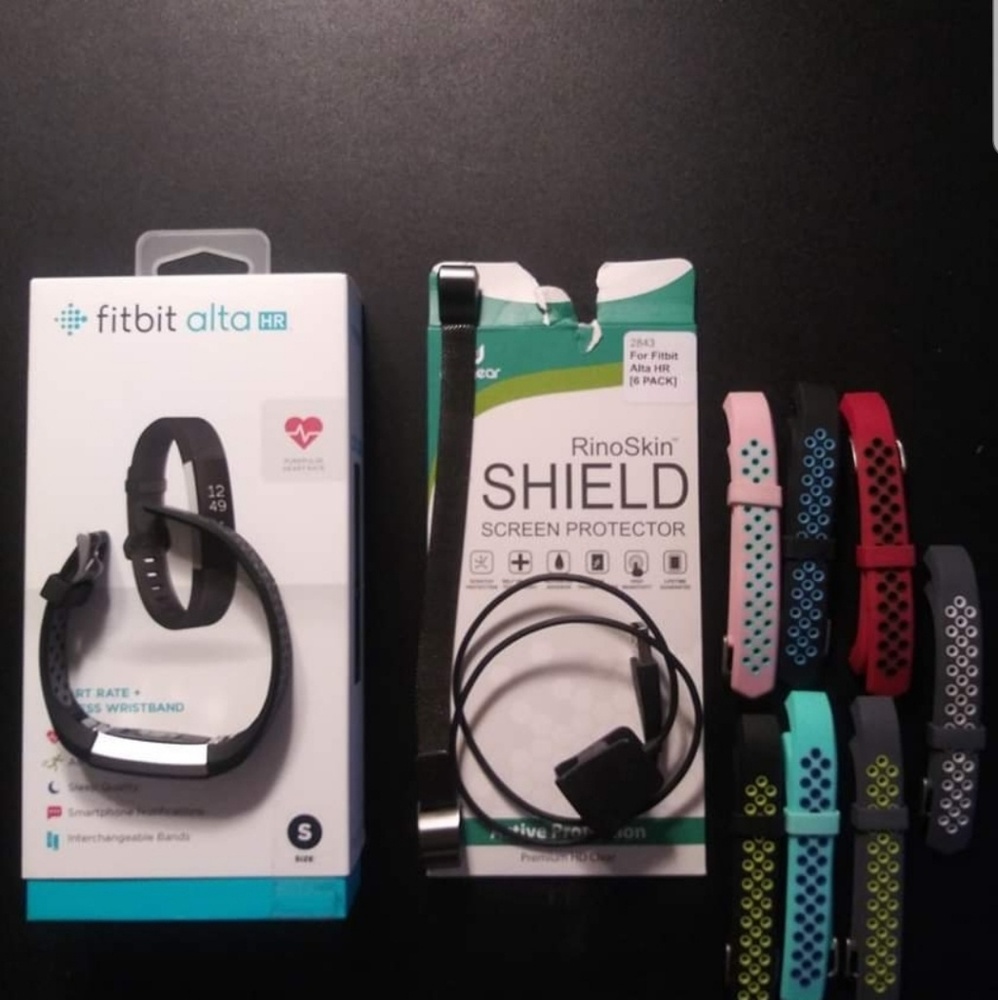 Fitbit Altha HR (small)